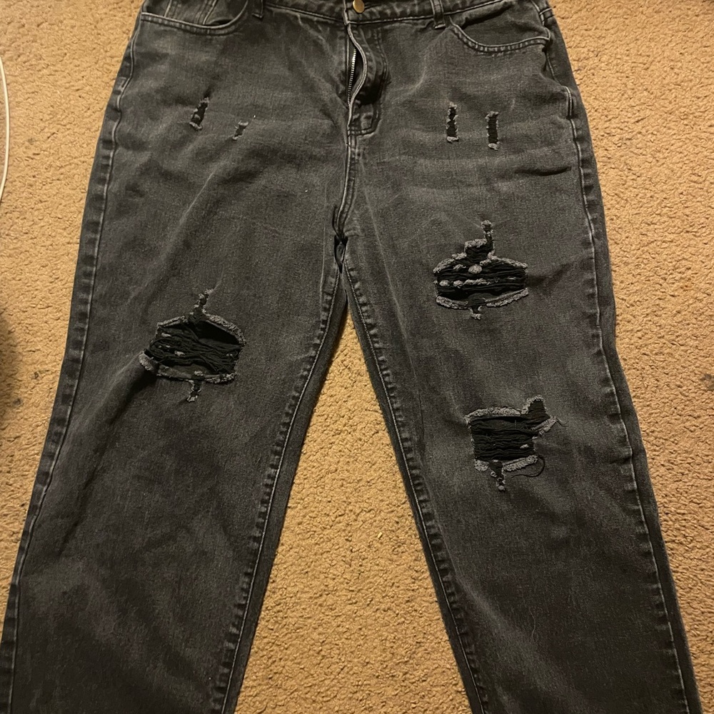 Black baggy ripped jeans